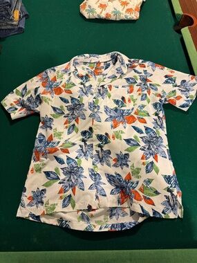 Men's Short-Sleeve Floral Print Shirt - White with Blue, Orange & Green